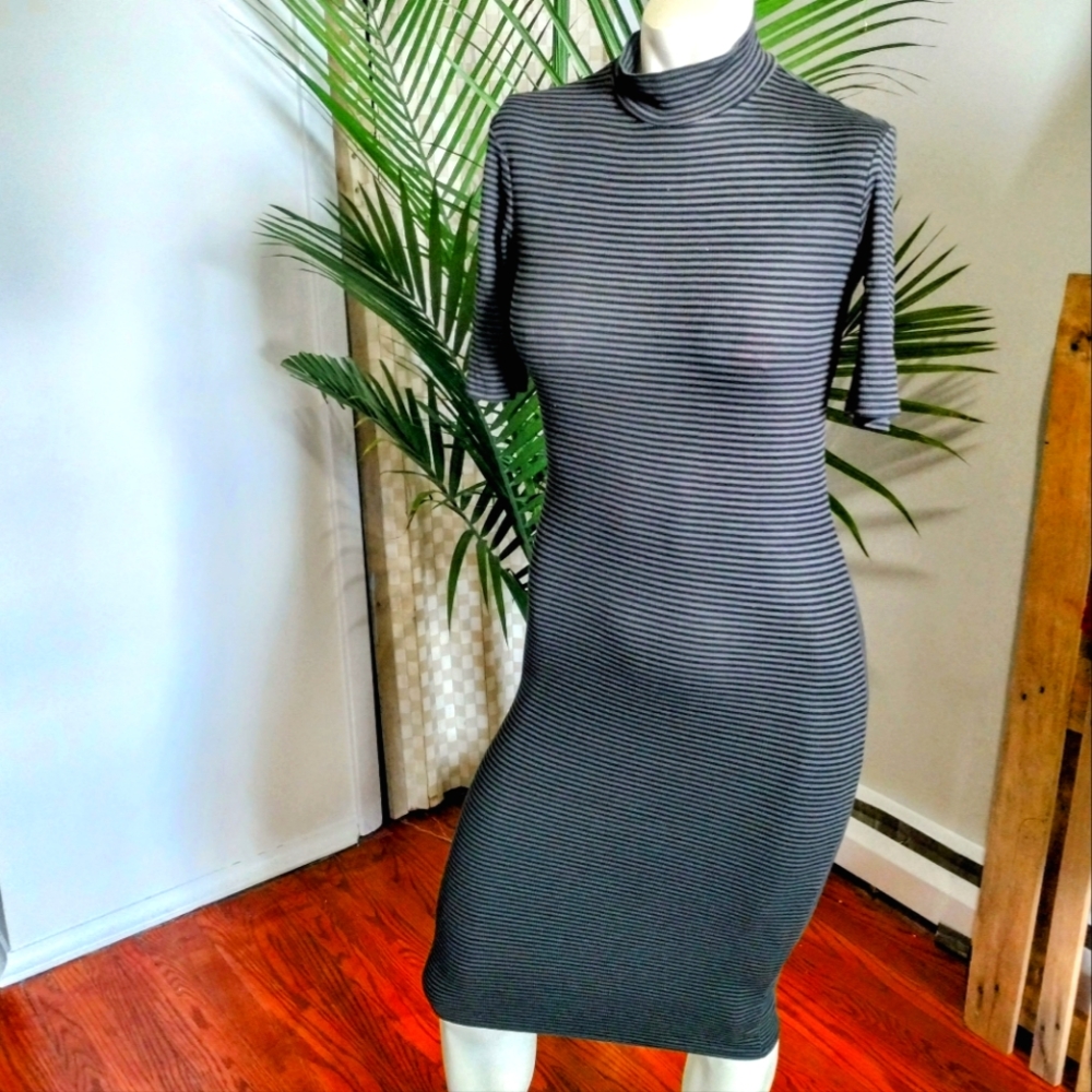 Mock Short sleeve pencil dress